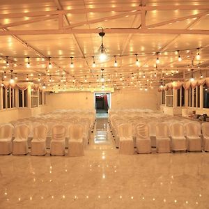 Fabhotel Prime Adore Residency